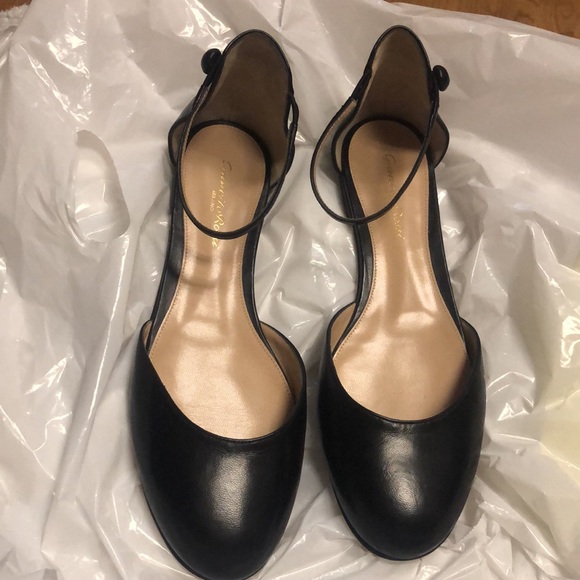 Gianvito Rossi
Leather d'Orsay Ankle-Strap Flat - Picture 3 of 7